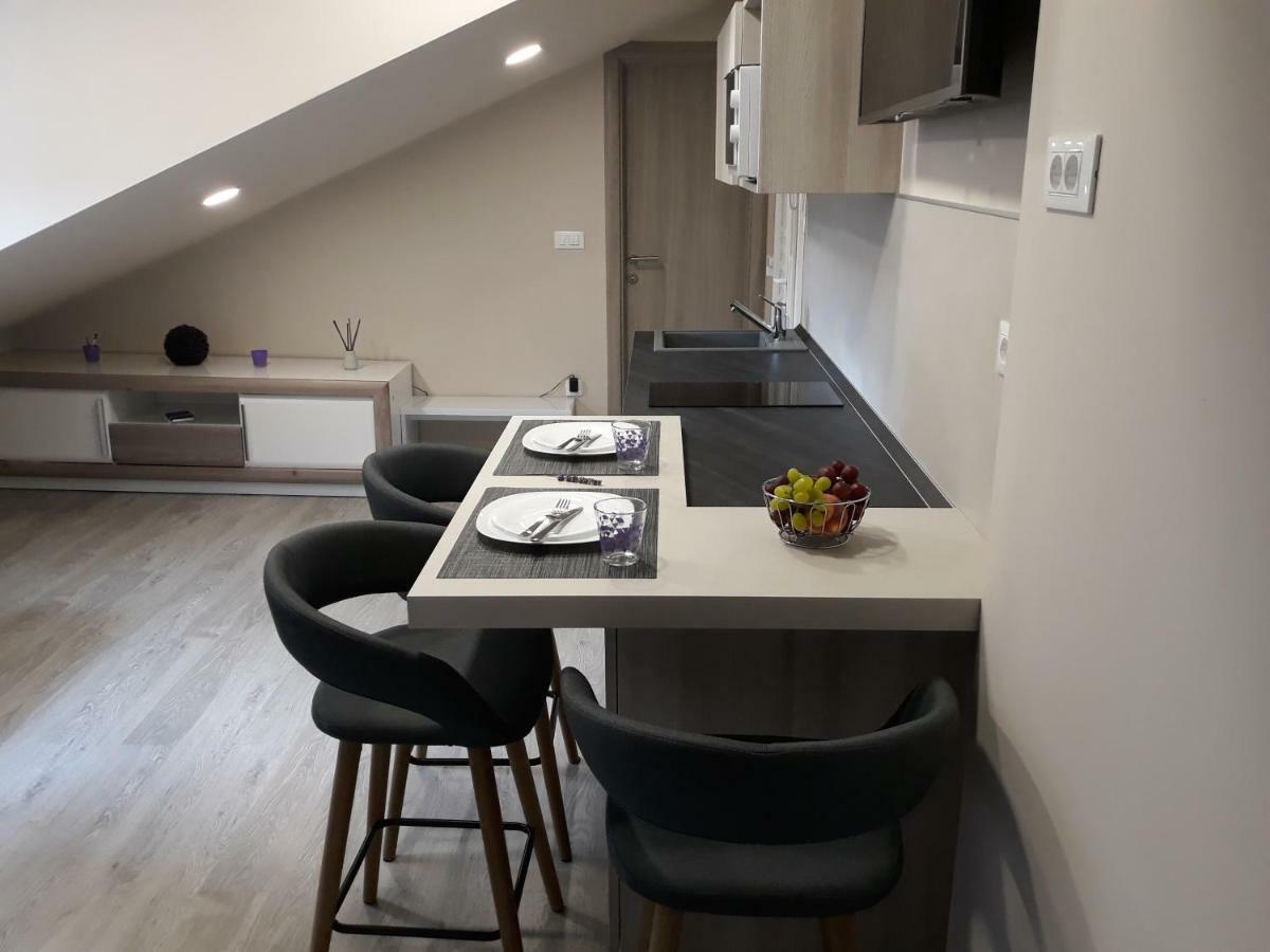 Center Apartment DaLù Pula Extérieur photo